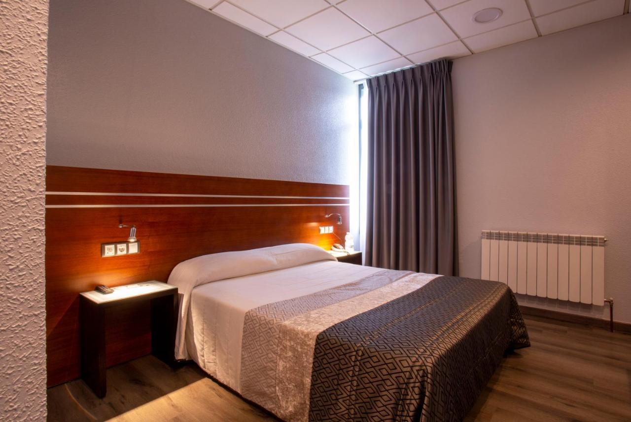 Motel Los Abedules Oviede Extérieur photo