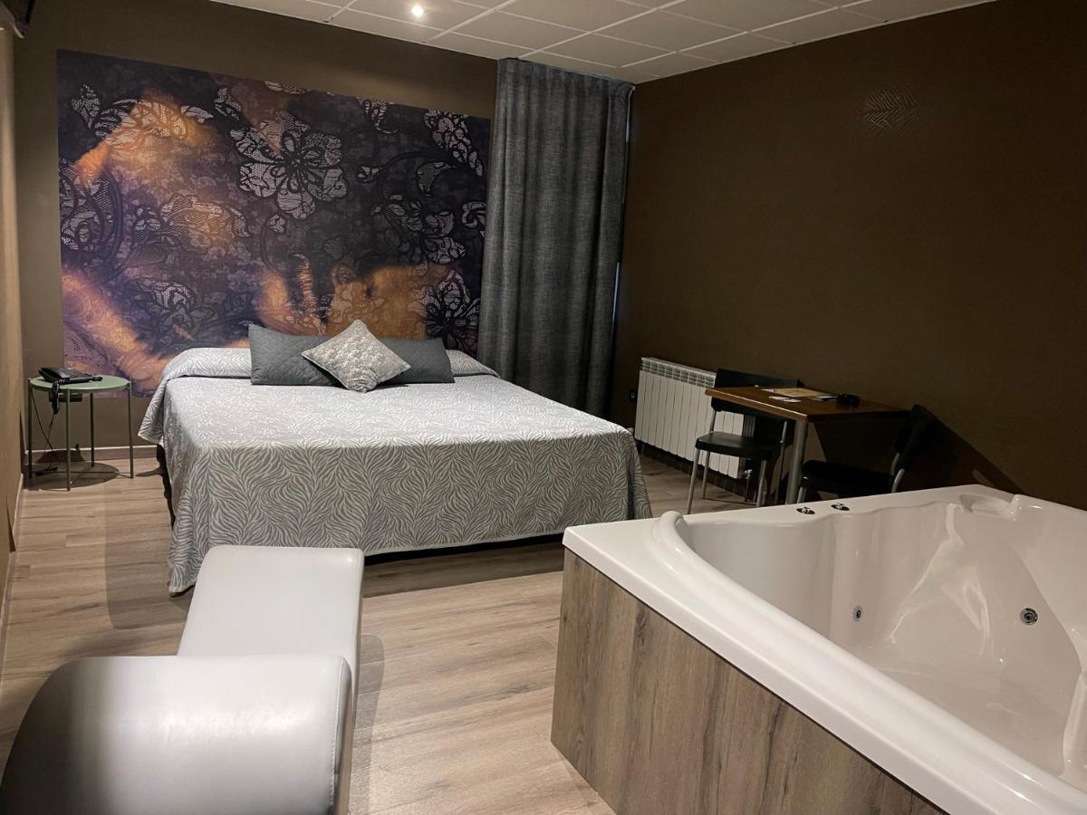 Motel Los Abedules Oviede Extérieur photo
