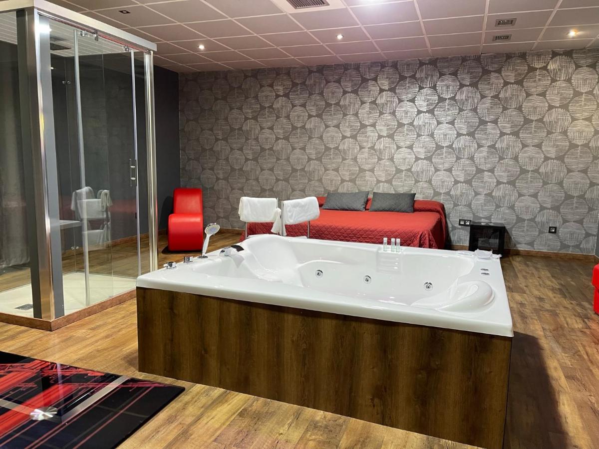 Motel Los Abedules Oviede Extérieur photo