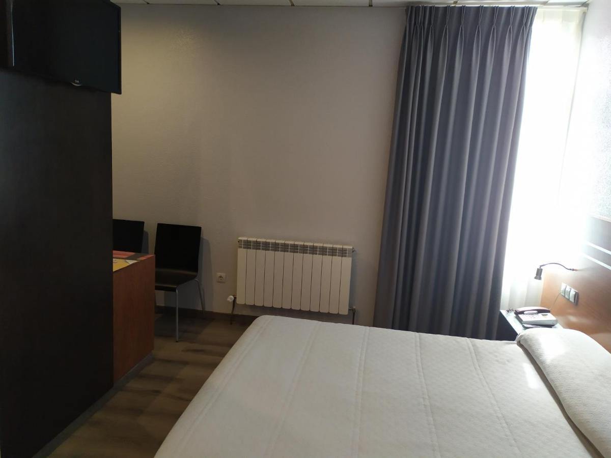 Motel Los Abedules Oviede Extérieur photo